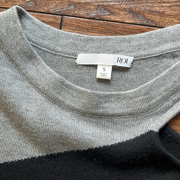 ROI Cold Shoulder Sweater - Picture 3 of 4